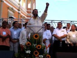 Conjeturas// IRRUMPE LA OLA AMARILLA <br />Francisco Cruz Angulo