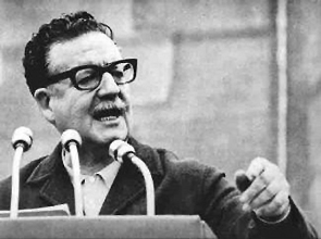 &iexcl;Allende vive&iexcl;