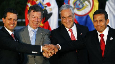 Pe&ntilde;a rompe las tradiciones democr&aacute;ticas de M&eacute;xico en pol&iacute;tica exterior