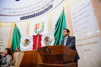 El gobernador Echevarr&iacute;a llama al Legislativo y Judicial a trabajar en unidad 