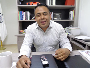 Injusticias motivaron su preparaci&oacute;n hasta ser defensor de derechos humanos