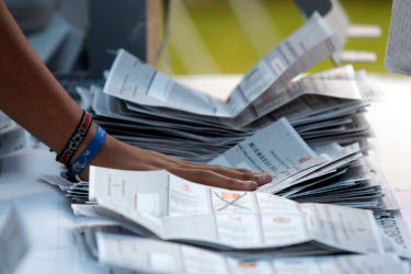 Las elecciones no podr&aacute;n ser interrumpidas por falta de dinero