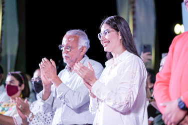 A Geraldine s&oacute;lo le interesa el dinero; regres&oacute; a la diputaci&oacute;n