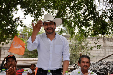 Candidatos de oposici&oacute;n dan pelea a Morena, en lucha por senadur&iacute;a