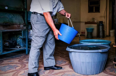 El Legislativo dijo no al 30 por ciento de aumento al consumo de agua potable 