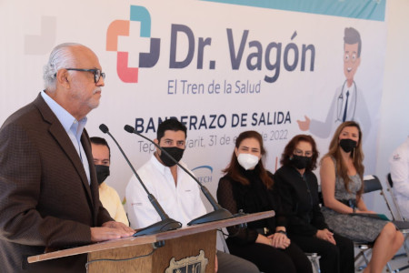 Con abrazos abiertos recibe gobierno al Doctor Vag&oacute;n