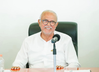 Pura guasa candidatear a Navarro para presidente; aunque ha hecho las cosas bien