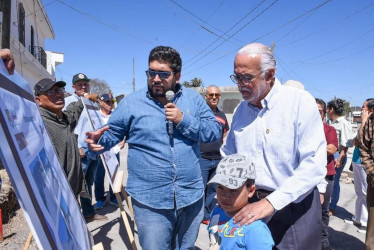 El gobernador supervisa obras en Puga