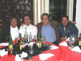 Vale pues, muere con Paco Ocampo