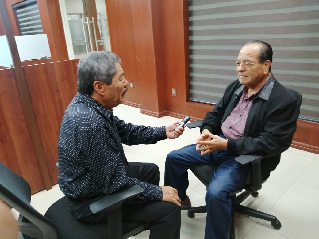 Dejó la milicia por la sabiduría del Derecho